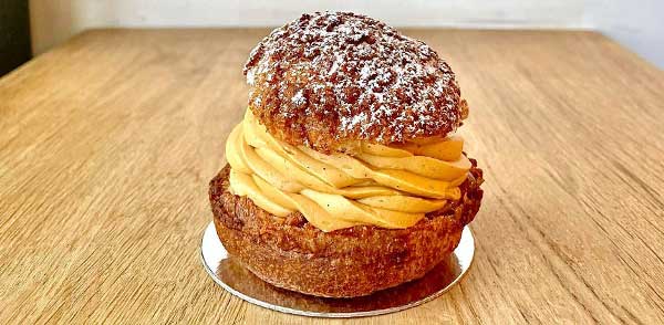 Paris-Brest, crème pralinée en spirale, sucre glace